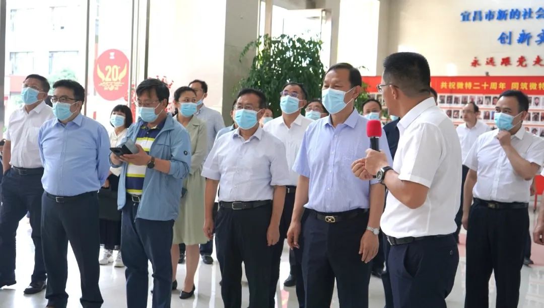 馬國強(qiáng)率部分全國人大代表、省代表來微特調(diào)研科技創(chuàng)新工作
